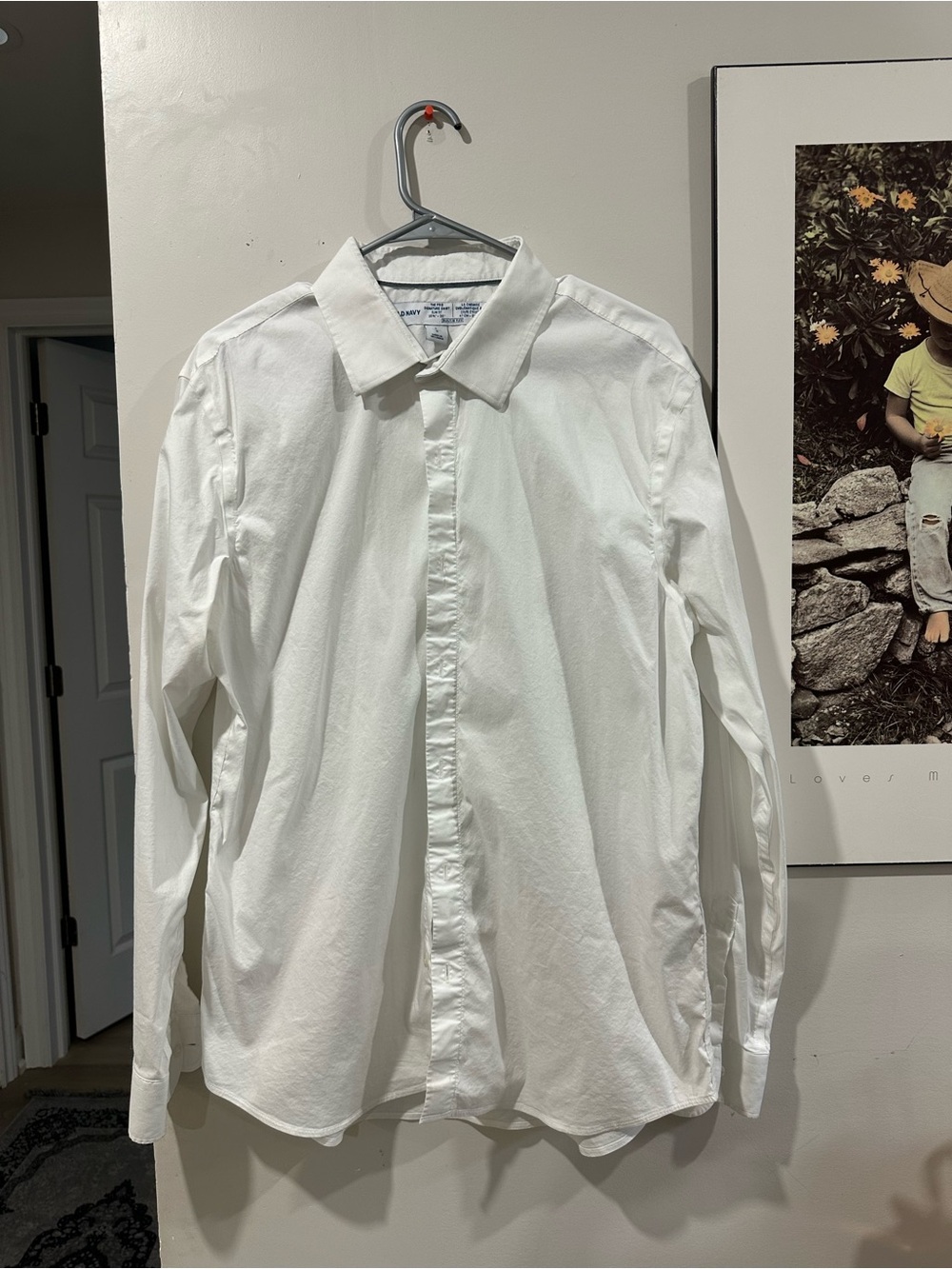 Old Navy White Long-Sleeve Men's Button-Up Shirt